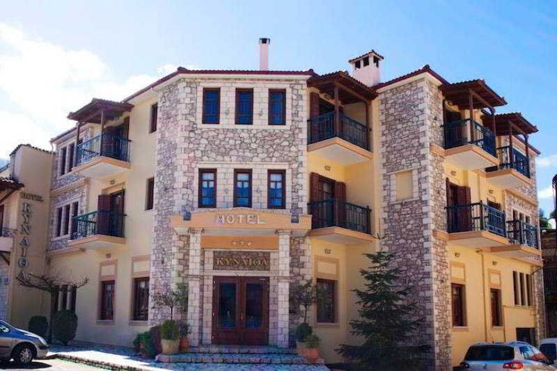 Hotel Kynaitha Kalavryta Exterior photo